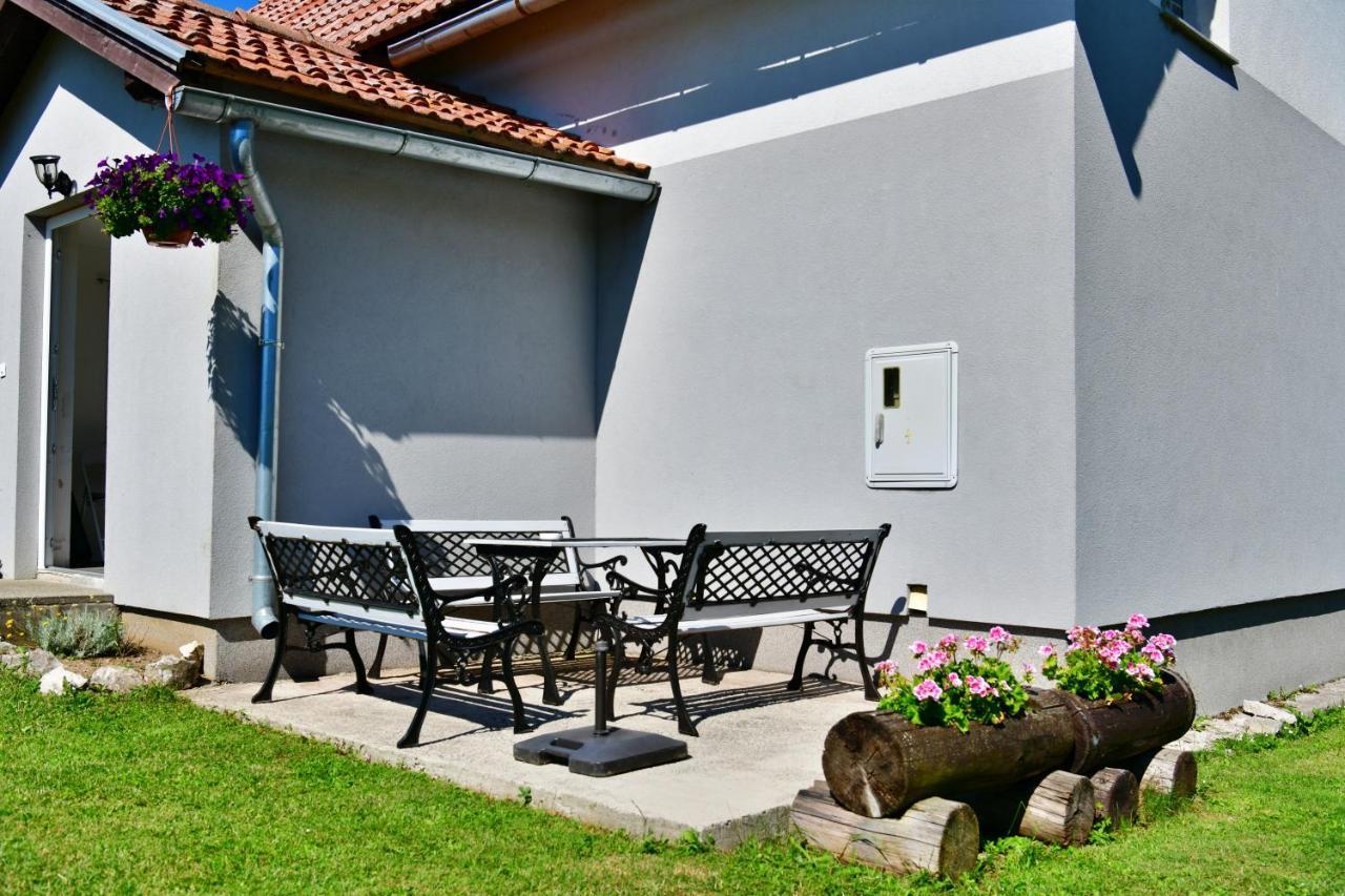 Kuca Za Odmor Roby Apartment Saborsko Exterior foto