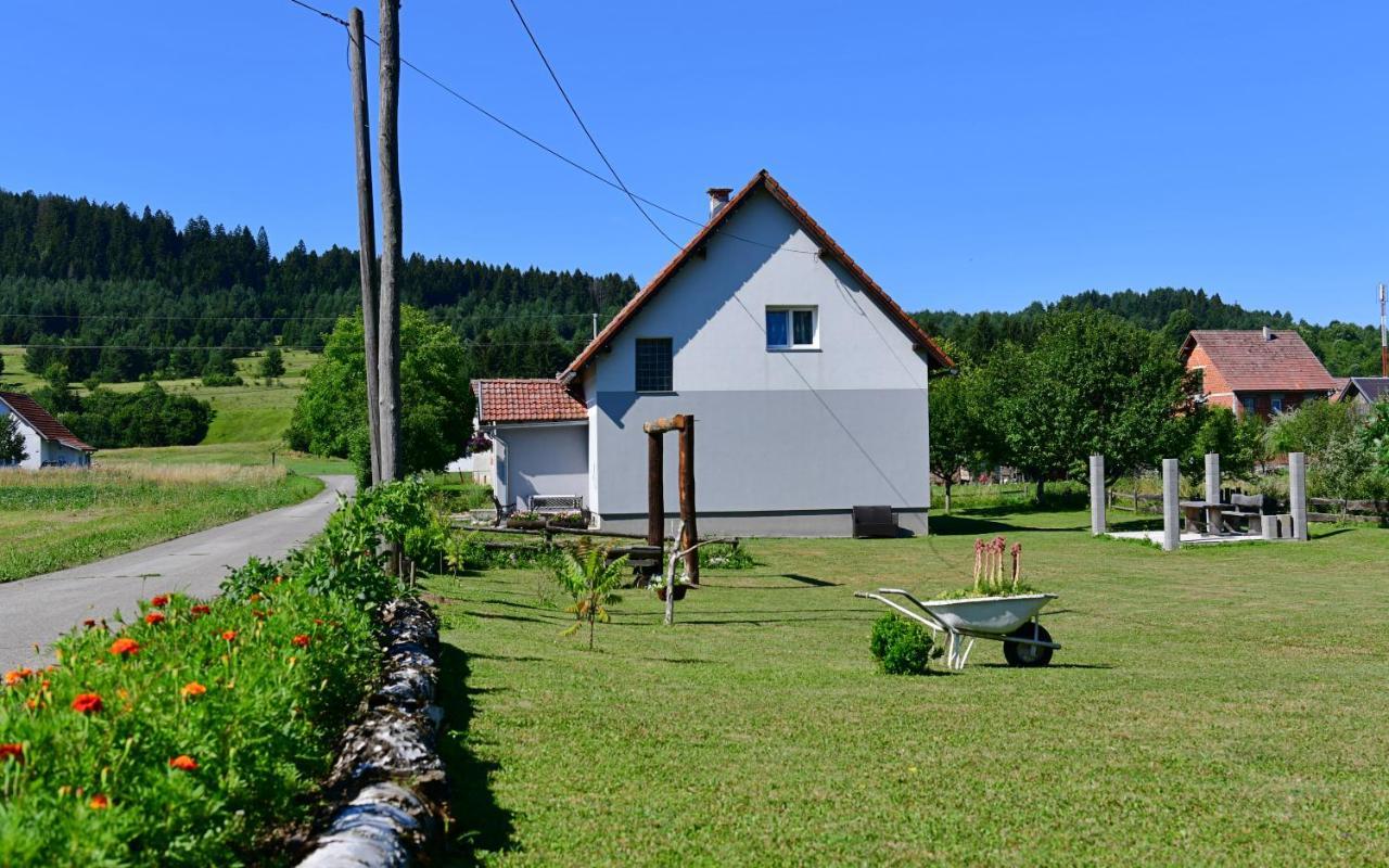 Kuca Za Odmor Roby Apartment Saborsko Exterior foto