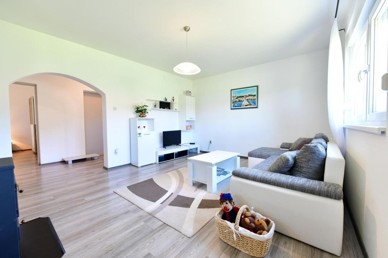 Kuca Za Odmor Roby Apartment Saborsko Exterior foto