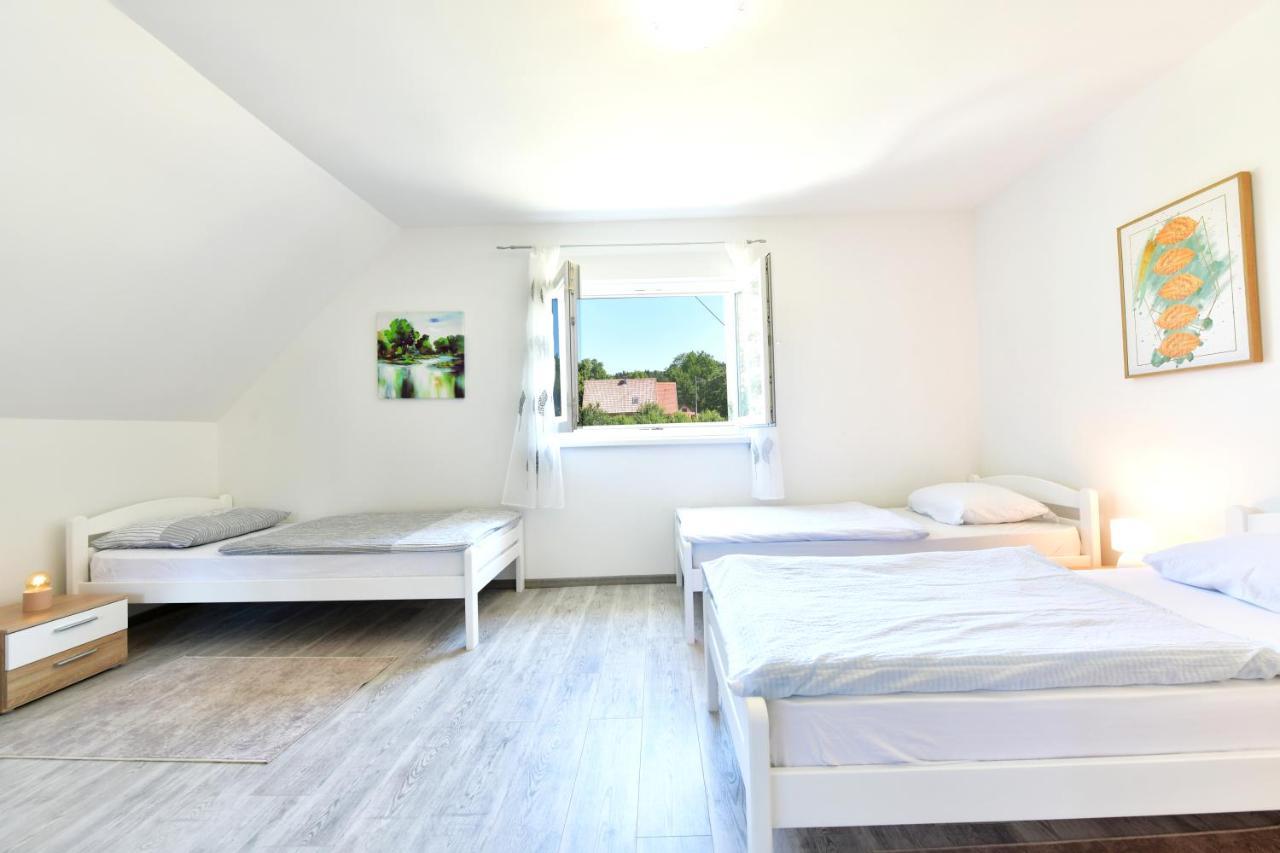 Kuca Za Odmor Roby Apartment Saborsko Exterior foto