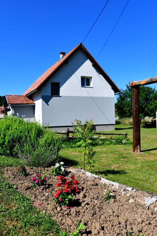 Kuca Za Odmor Roby Apartment Saborsko Exterior foto